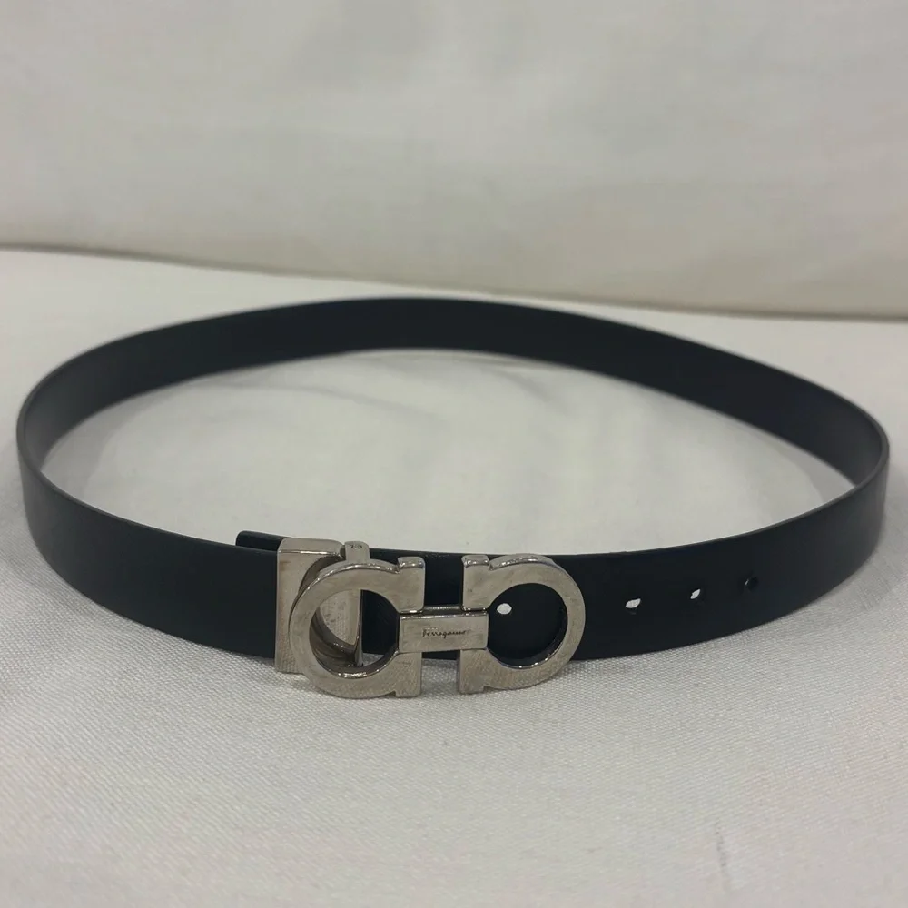 Ferragamo Women’s Black Leather and Silver Buckle Belt